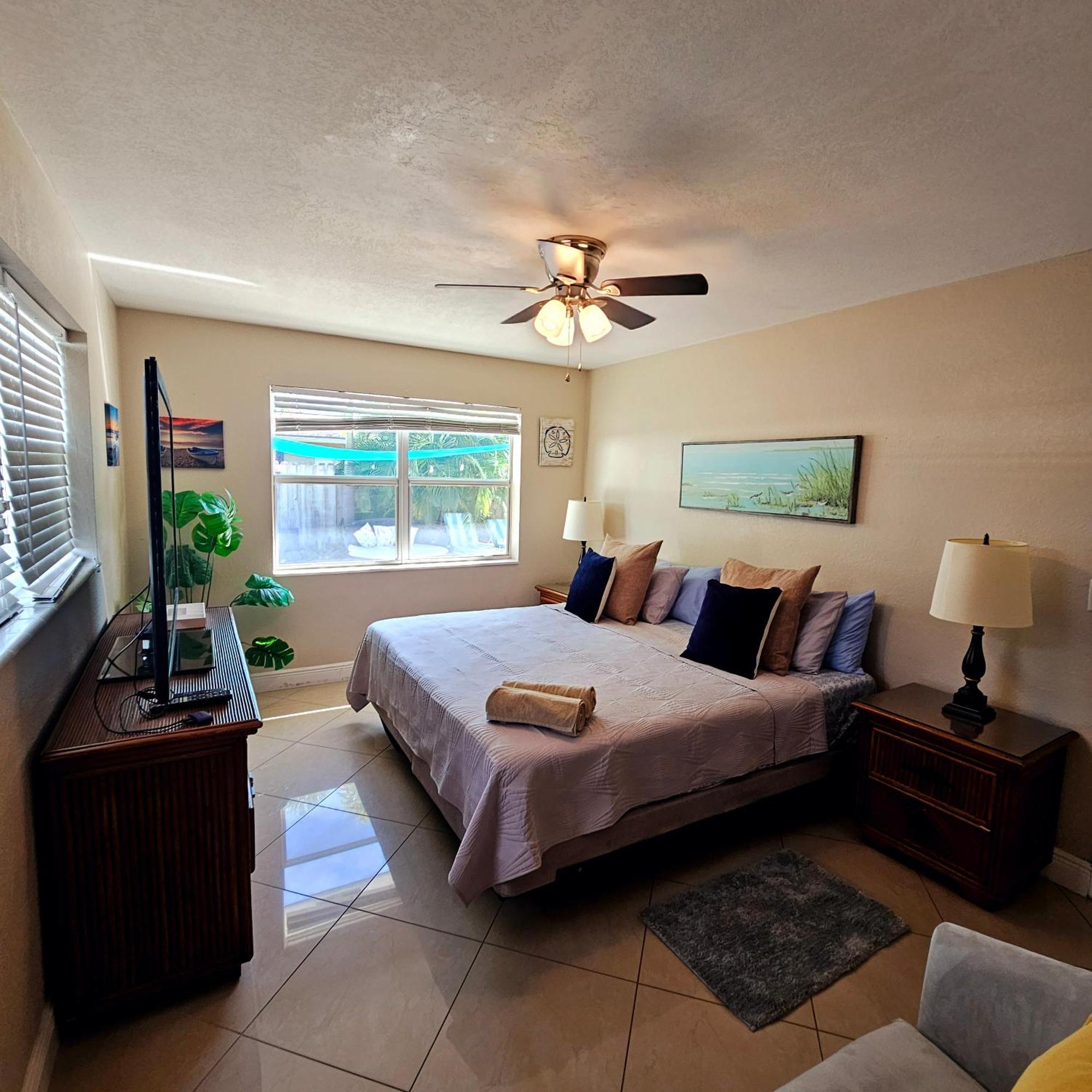 Equipped House W Pool & Patios, Near The Beaches, Prime Location- Ideal For Small Families, Coastal Haven Fort Lauderdale Exterior foto